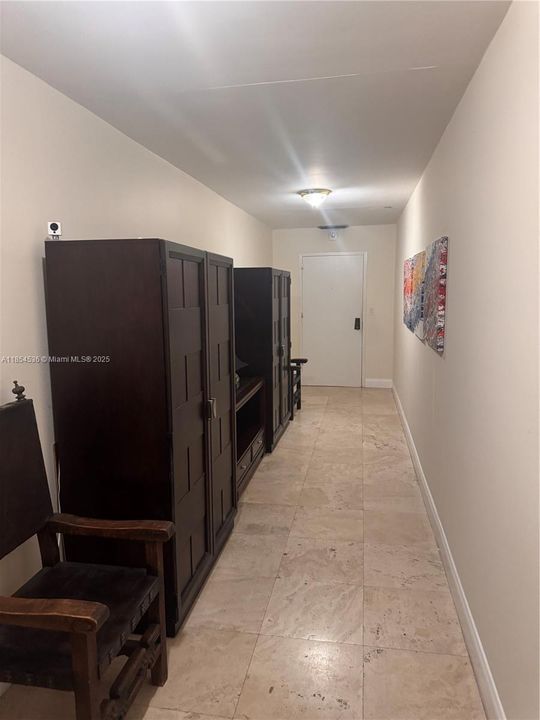 合同活跃: $7,400 (3 贝兹, 2 浴室, 1782 平方英尺)