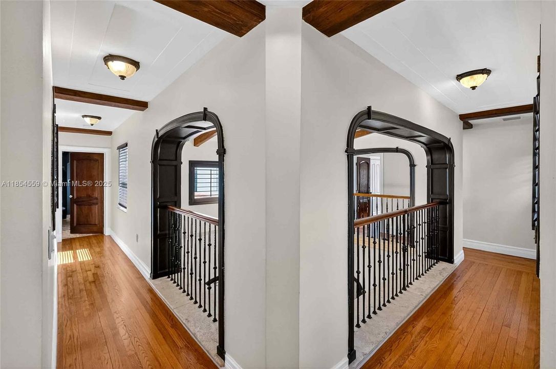 For Sale: $5,699,000 (7 beds, 5 baths, 6288 Square Feet)