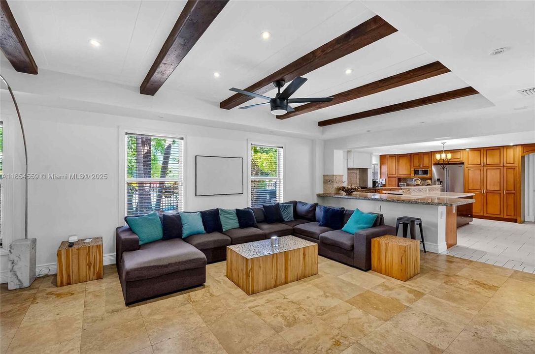 For Sale: $5,699,000 (7 beds, 5 baths, 6288 Square Feet)