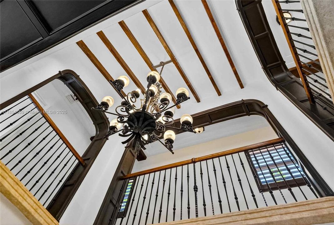 For Sale: $5,699,000 (7 beds, 5 baths, 6288 Square Feet)