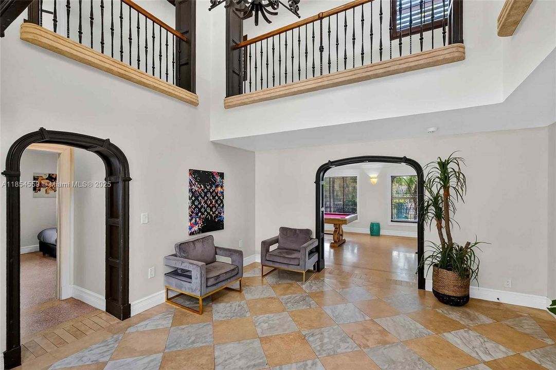 For Sale: $5,699,000 (7 beds, 5 baths, 6288 Square Feet)