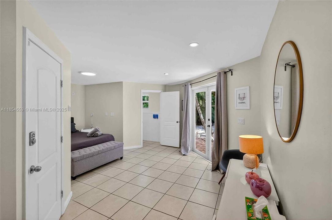 For Sale: $5,699,000 (7 beds, 5 baths, 6288 Square Feet)