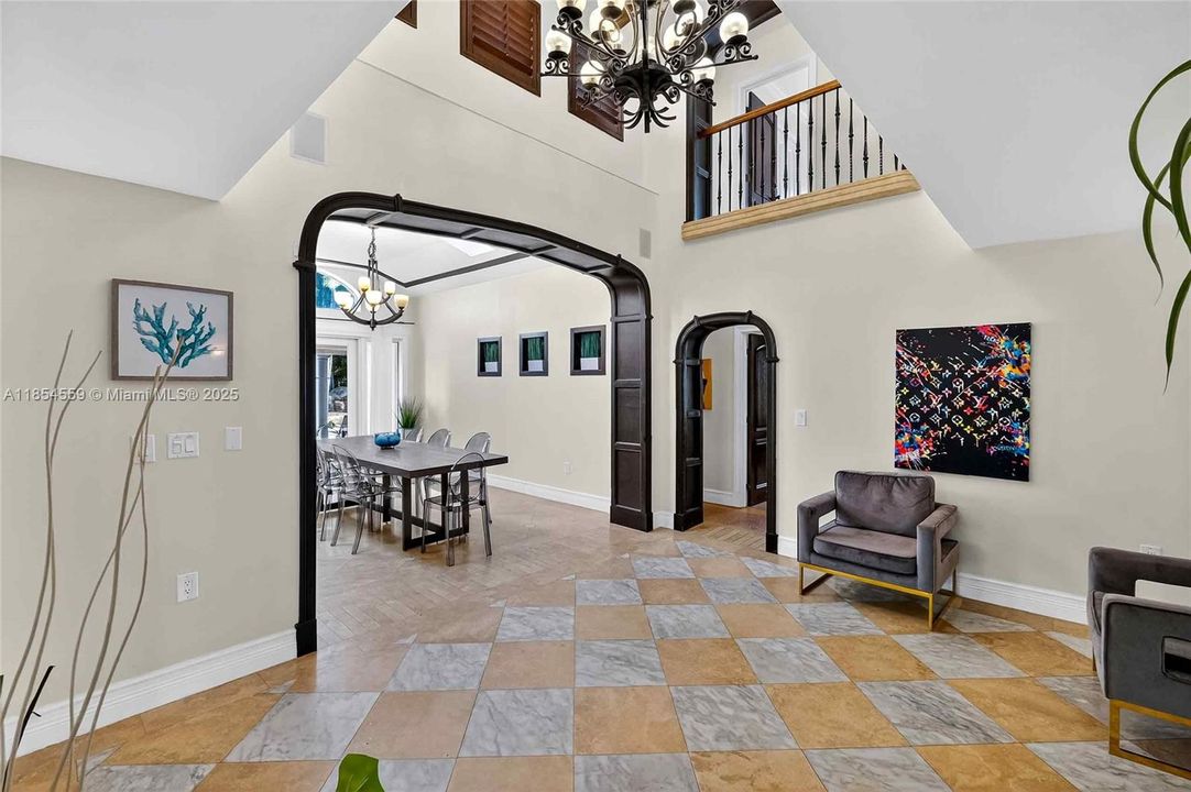 For Sale: $5,699,000 (7 beds, 5 baths, 6288 Square Feet)