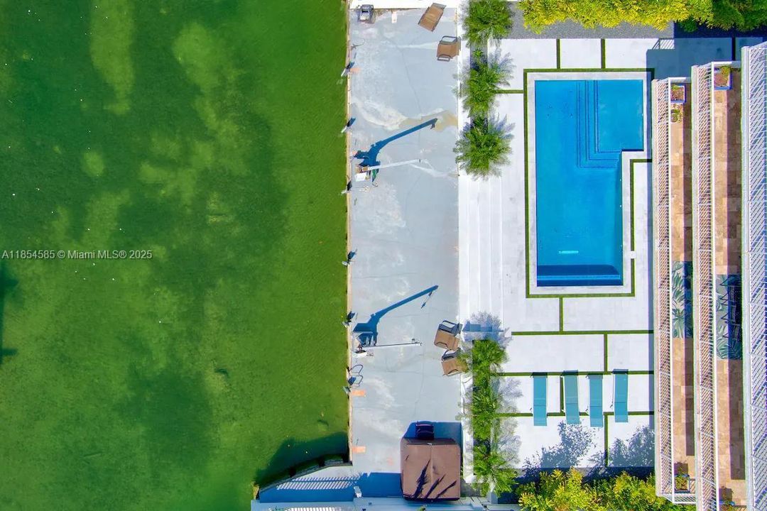 Недавно арендовано: $8,500 (5 спален, 4 ванн, 3362 Квадратных фут)