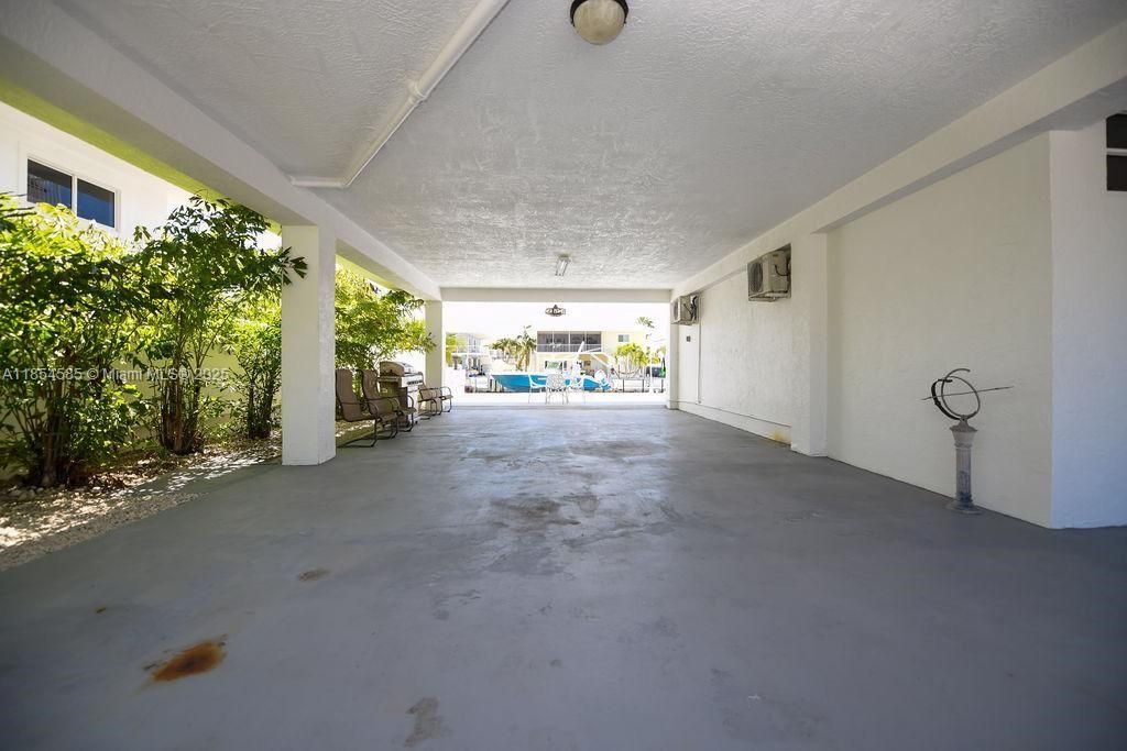 Недавно арендовано: $8,500 (5 спален, 4 ванн, 3362 Квадратных фут)