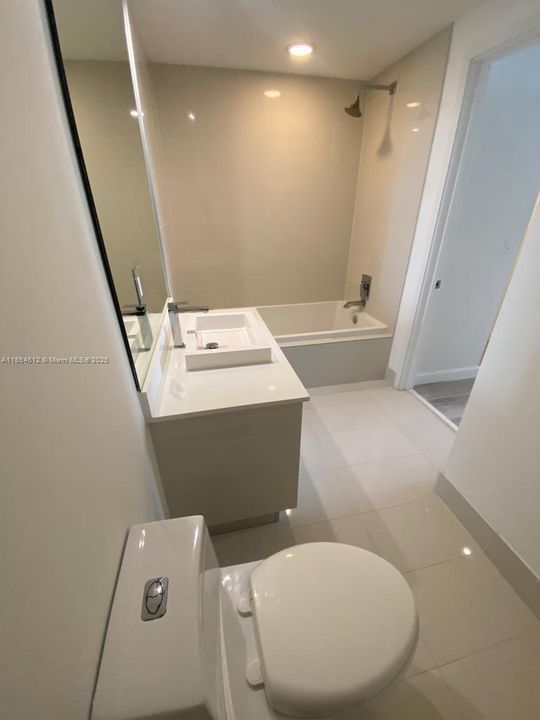 Vendido Recientemente: $470,000 (1 camas, 1 baños, 756 Pies cuadrados)