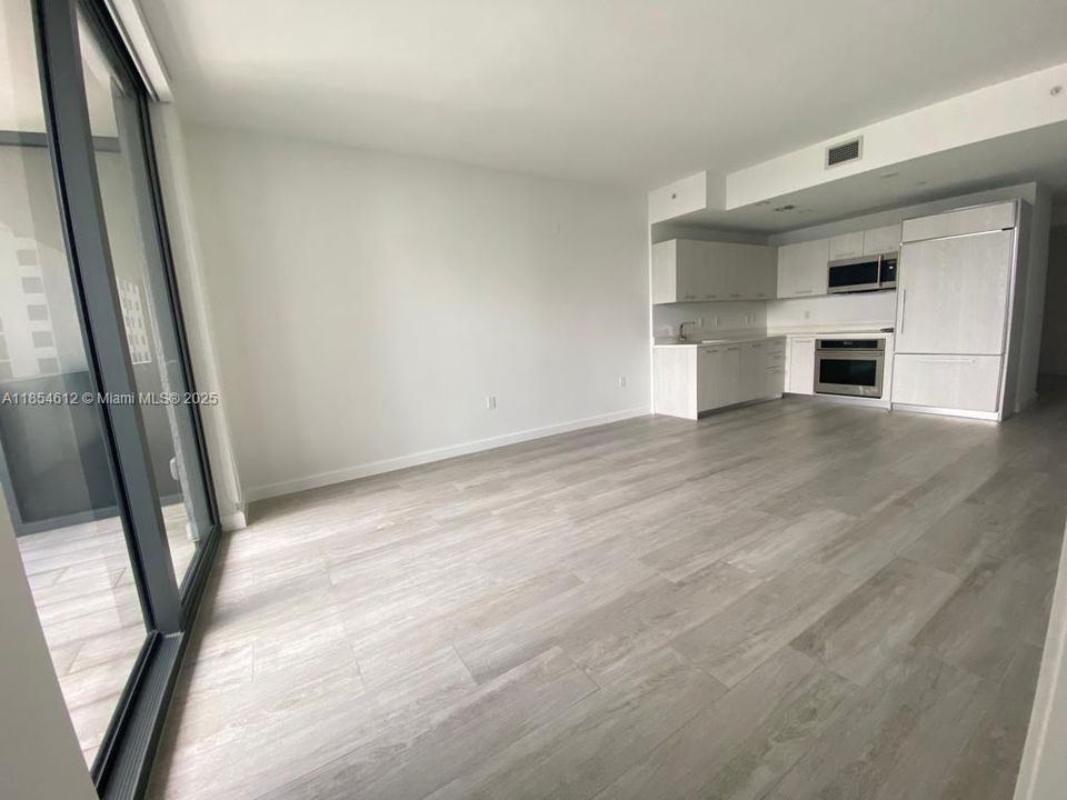 Vendido Recientemente: $470,000 (1 camas, 1 baños, 756 Pies cuadrados)