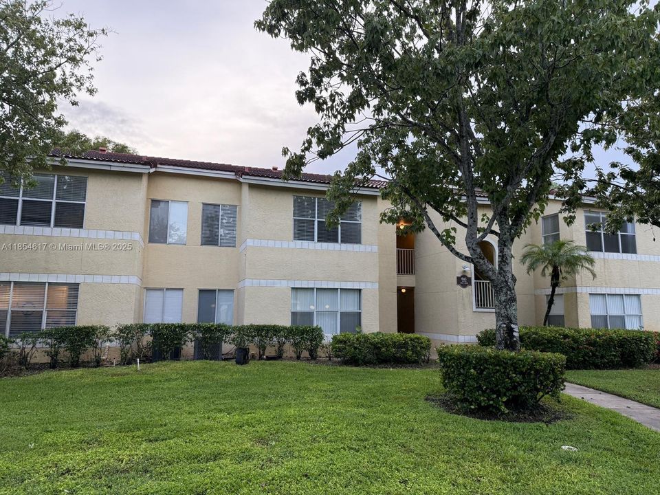 En Venta: $189,900 (1 camas, 1 baños, 743 Pies cuadrados)