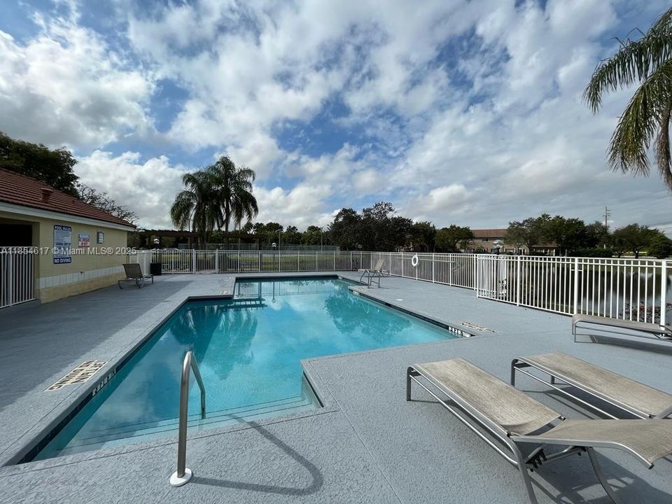 En Venta: $189,900 (1 camas, 1 baños, 743 Pies cuadrados)