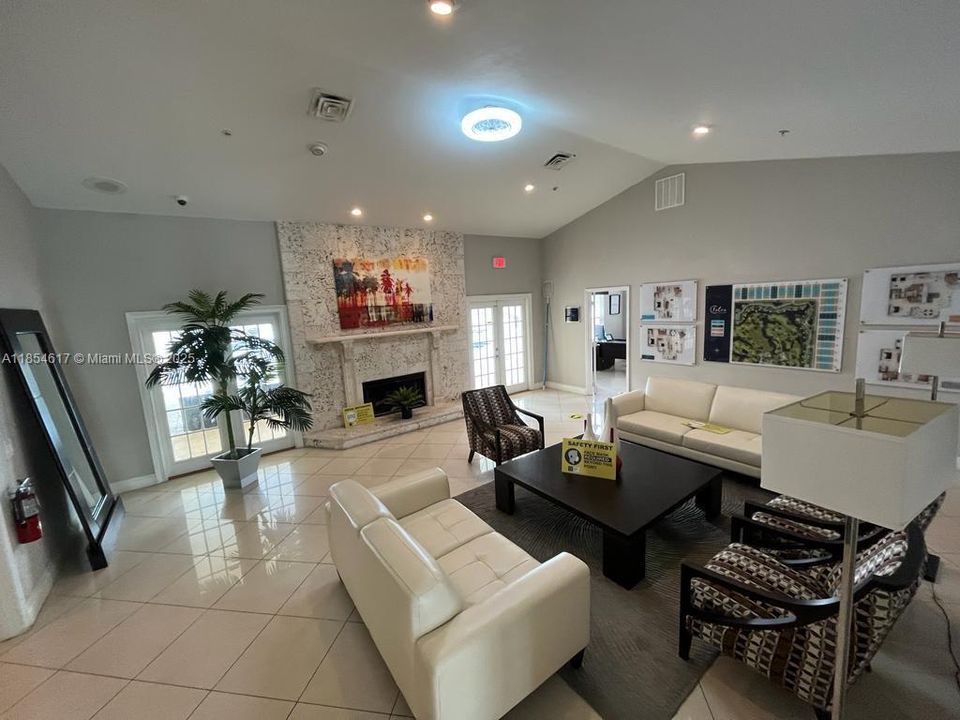 En Venta: $189,900 (1 camas, 1 baños, 743 Pies cuadrados)