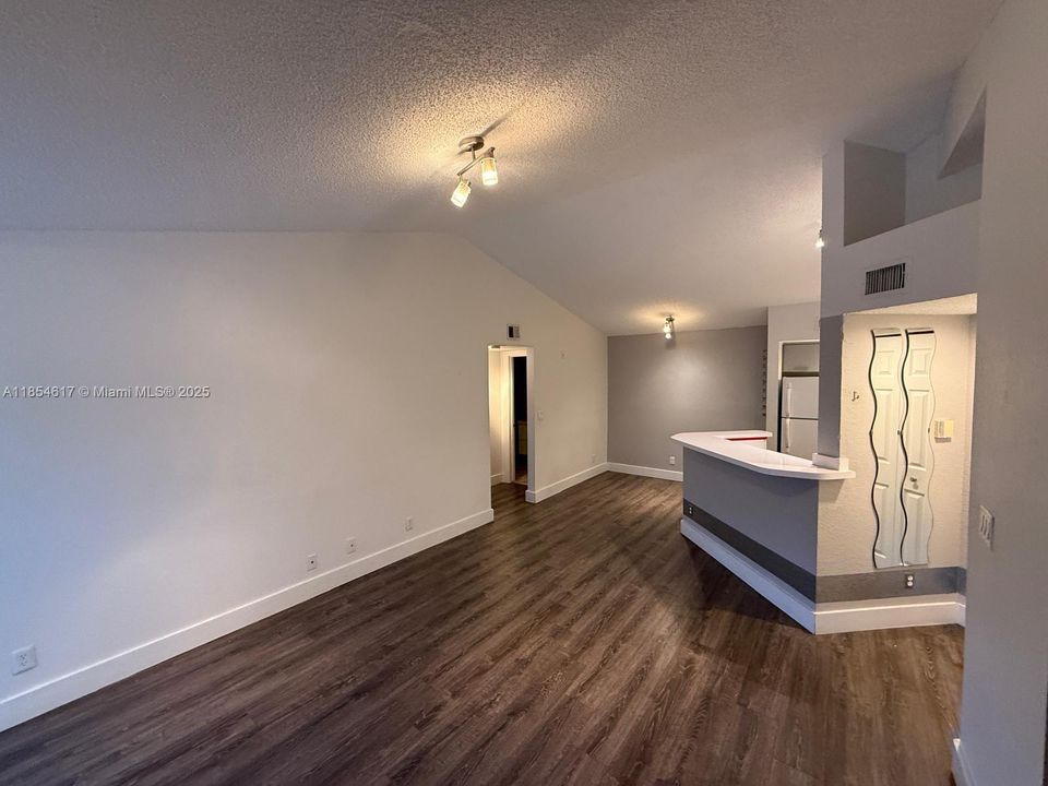 En Venta: $189,900 (1 camas, 1 baños, 743 Pies cuadrados)