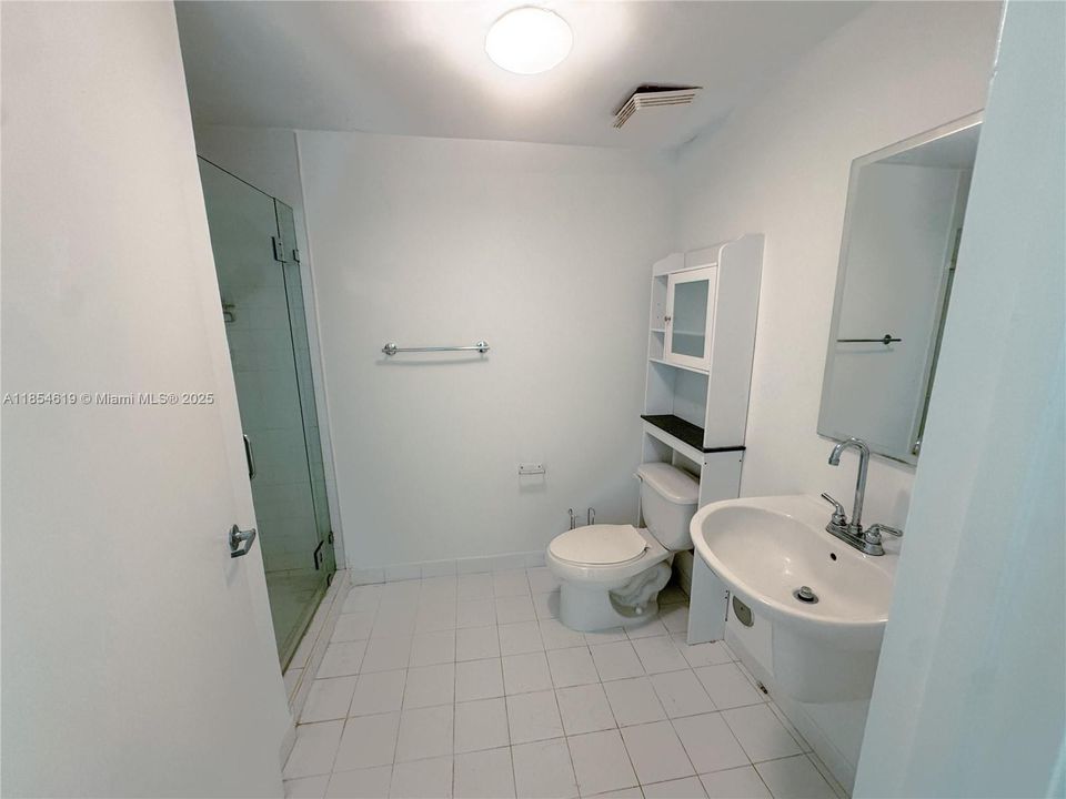 待售: $485,000 (2 贝兹, 2 浴室, 1113 平方英尺)