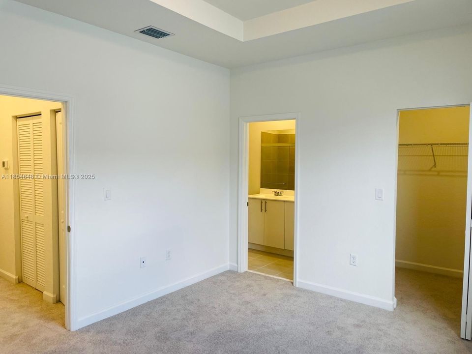 For Rent: $2,300 (3 beds, 2 baths, 0 Square Feet)