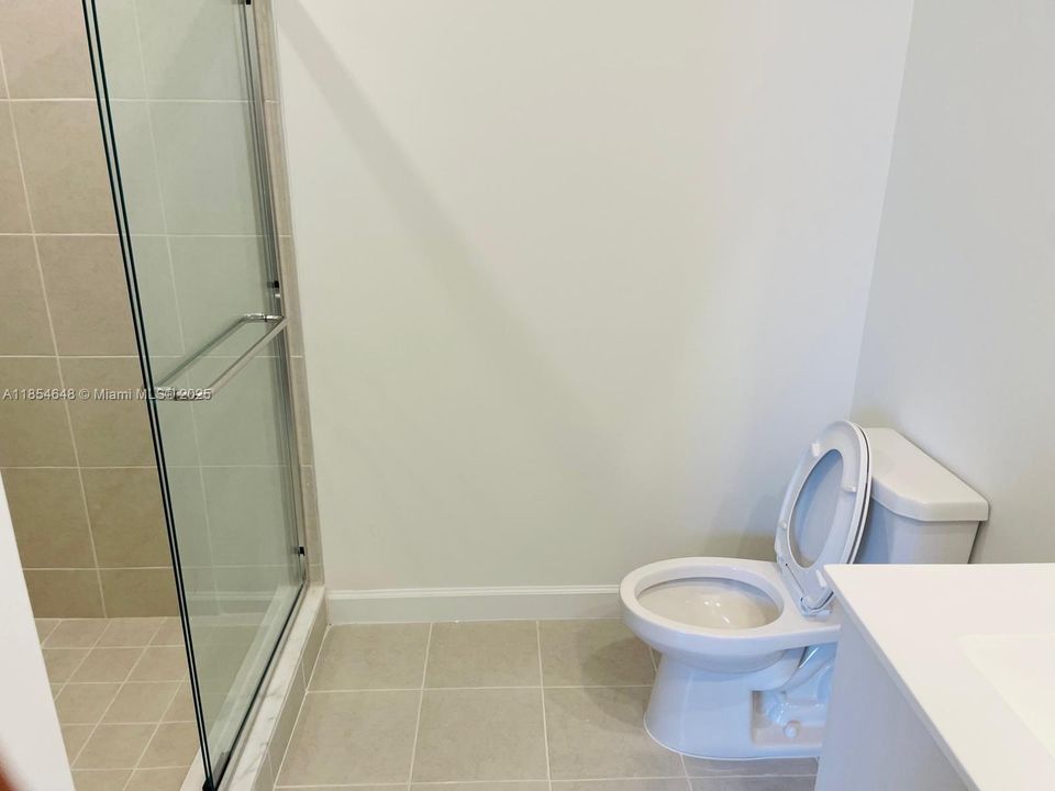 For Rent: $2,300 (3 beds, 2 baths, 0 Square Feet)