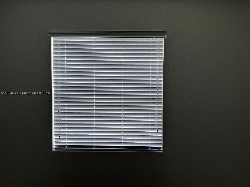 For Rent: $2,300 (3 beds, 2 baths, 0 Square Feet)