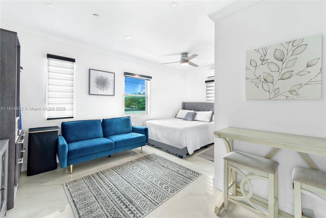 Recently Rented: $2,000 (0 beds, 1 baths, 8774 Square Feet)