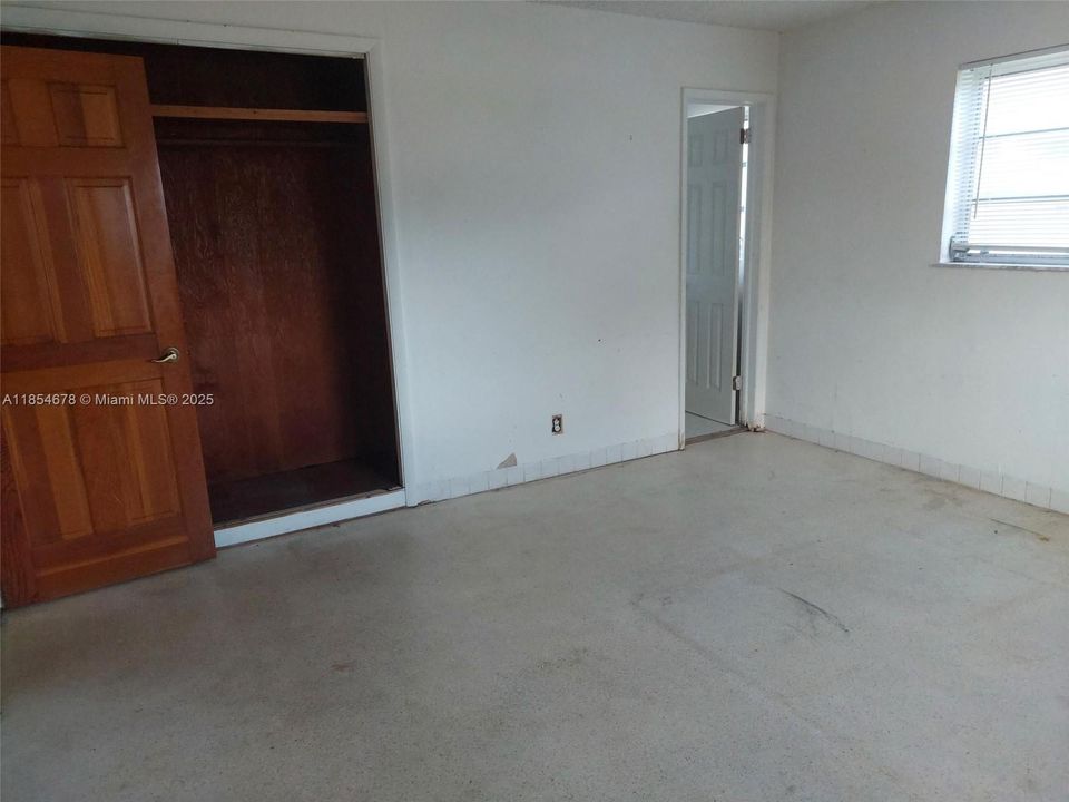 Vendido Recientemente: $389,000 (2 camas, 2 baños, 1291 Pies cuadrados)