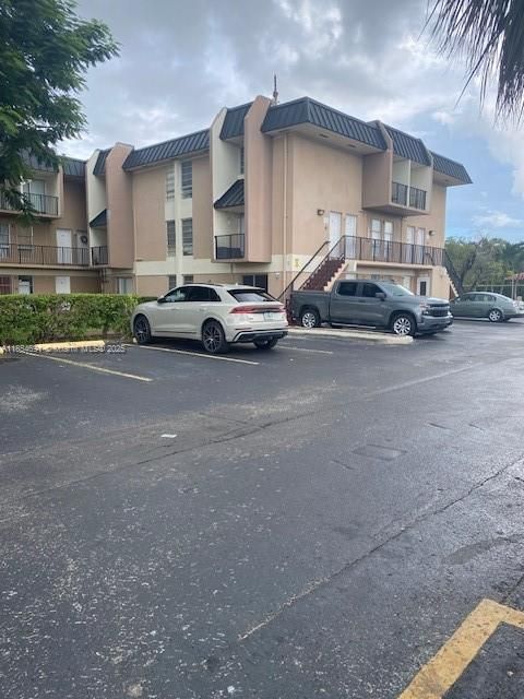 Vendido Recientemente: $225,000 (1 camas, 1 baños, 635 Pies cuadrados)