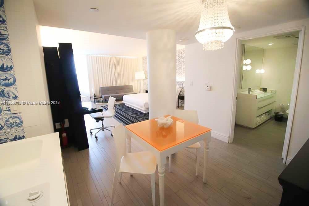 待售: $339,000 (0 贝兹, 1 浴室, 485 平方英尺)