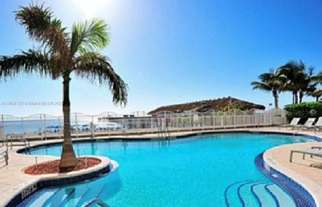 待售: $1,530,000 (2 贝兹, 2 浴室, 1602 平方英尺)