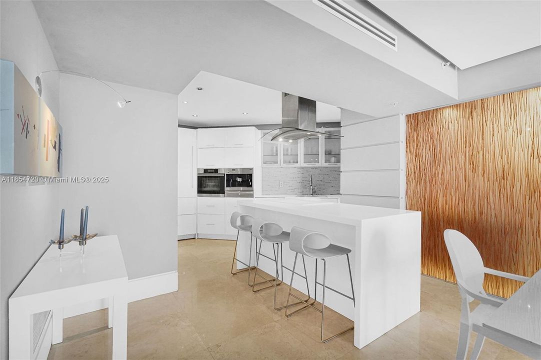 待售: $1,530,000 (2 贝兹, 2 浴室, 1602 平方英尺)