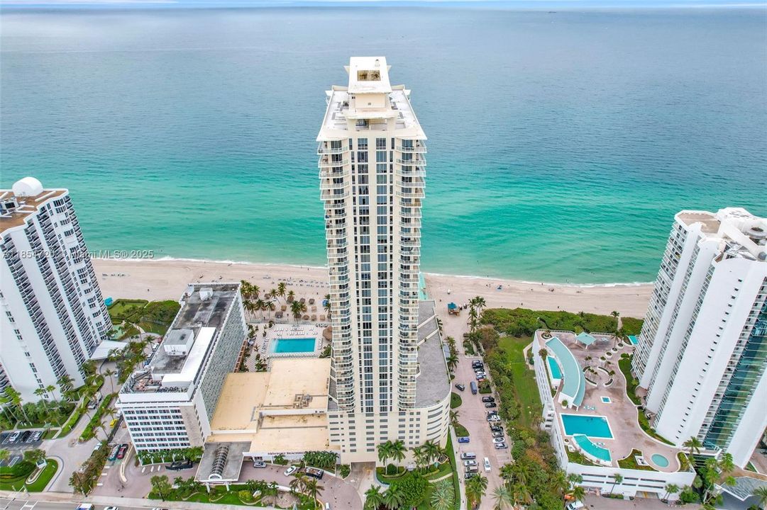 待售: $1,530,000 (2 贝兹, 2 浴室, 1602 平方英尺)