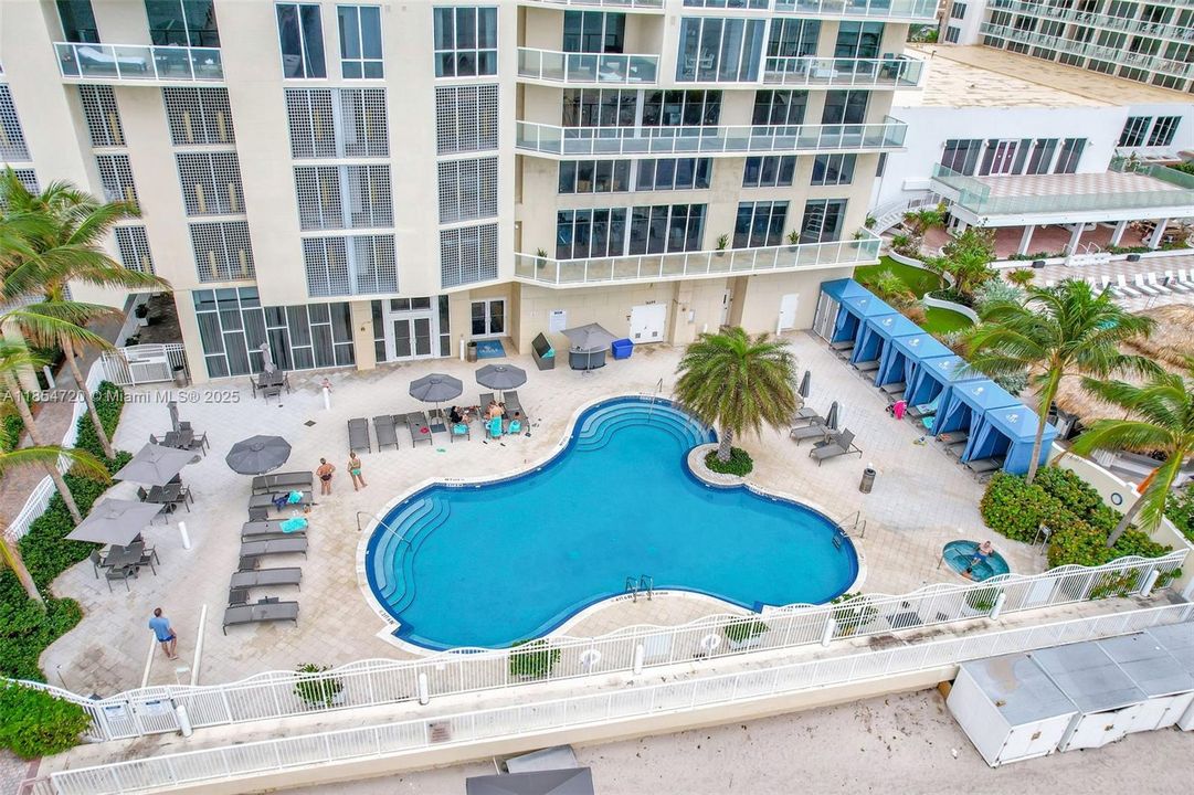 待售: $1,530,000 (2 贝兹, 2 浴室, 1602 平方英尺)