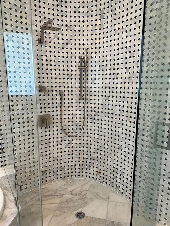 На продажу: $5,195,000 (6 спален, 4 ванн, 5849 Квадратных фут)