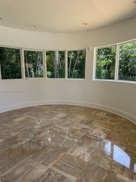 На продажу: $5,195,000 (6 спален, 4 ванн, 5849 Квадратных фут)