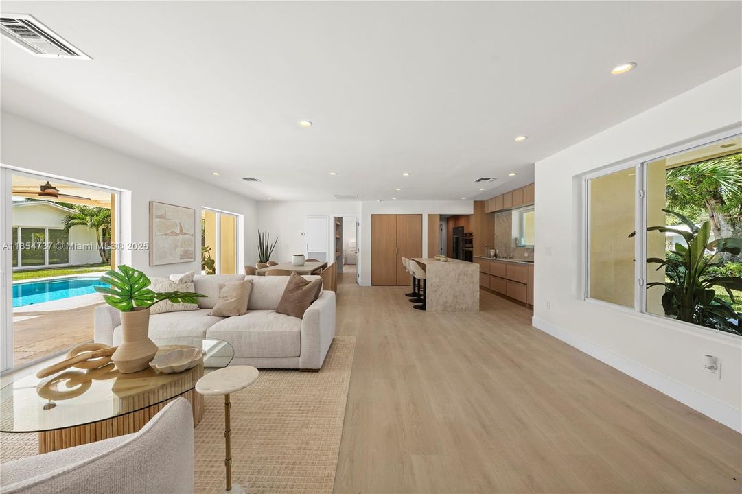 待售: $2,295,000 (4 贝兹, 3 浴室, 2148 平方英尺)