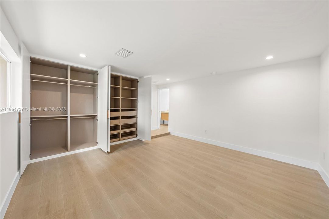 待售: $2,295,000 (4 贝兹, 3 浴室, 2148 平方英尺)