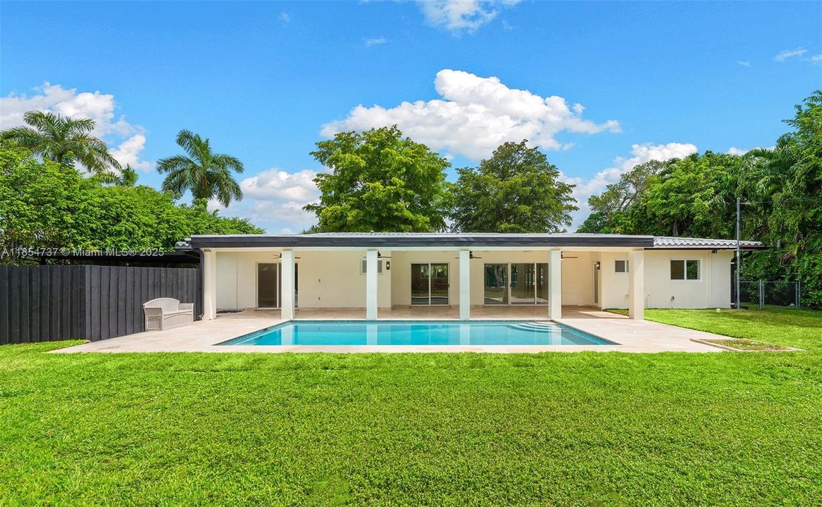 待售: $2,295,000 (4 贝兹, 3 浴室, 2148 平方英尺)