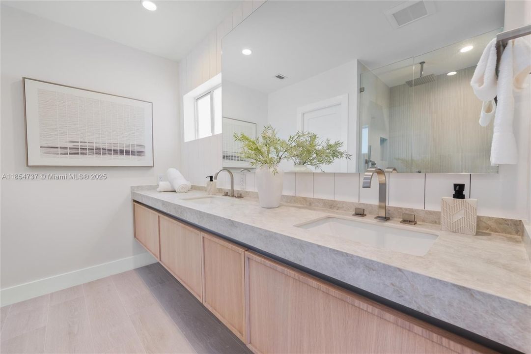 待售: $2,295,000 (4 贝兹, 3 浴室, 2148 平方英尺)