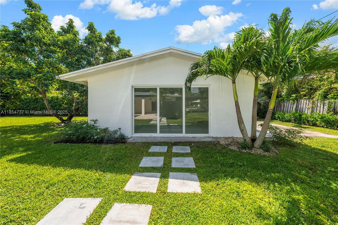 待售: $2,295,000 (4 贝兹, 3 浴室, 2148 平方英尺)