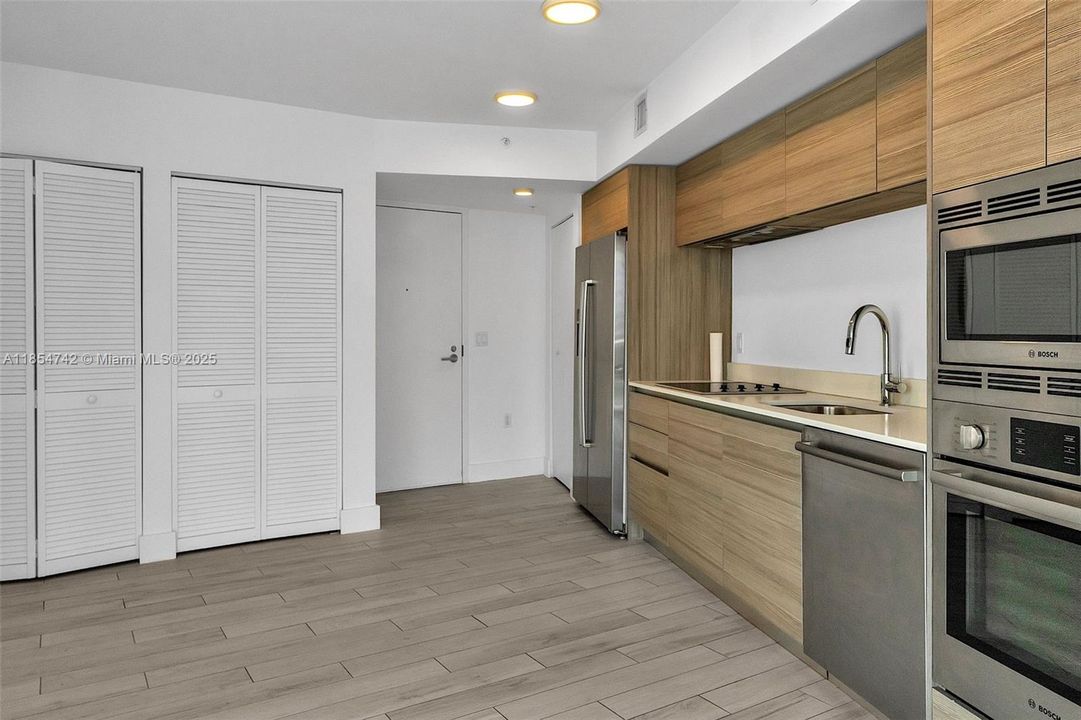 En Venta: $455,000 (1 camas, 1 baños, 614 Pies cuadrados)