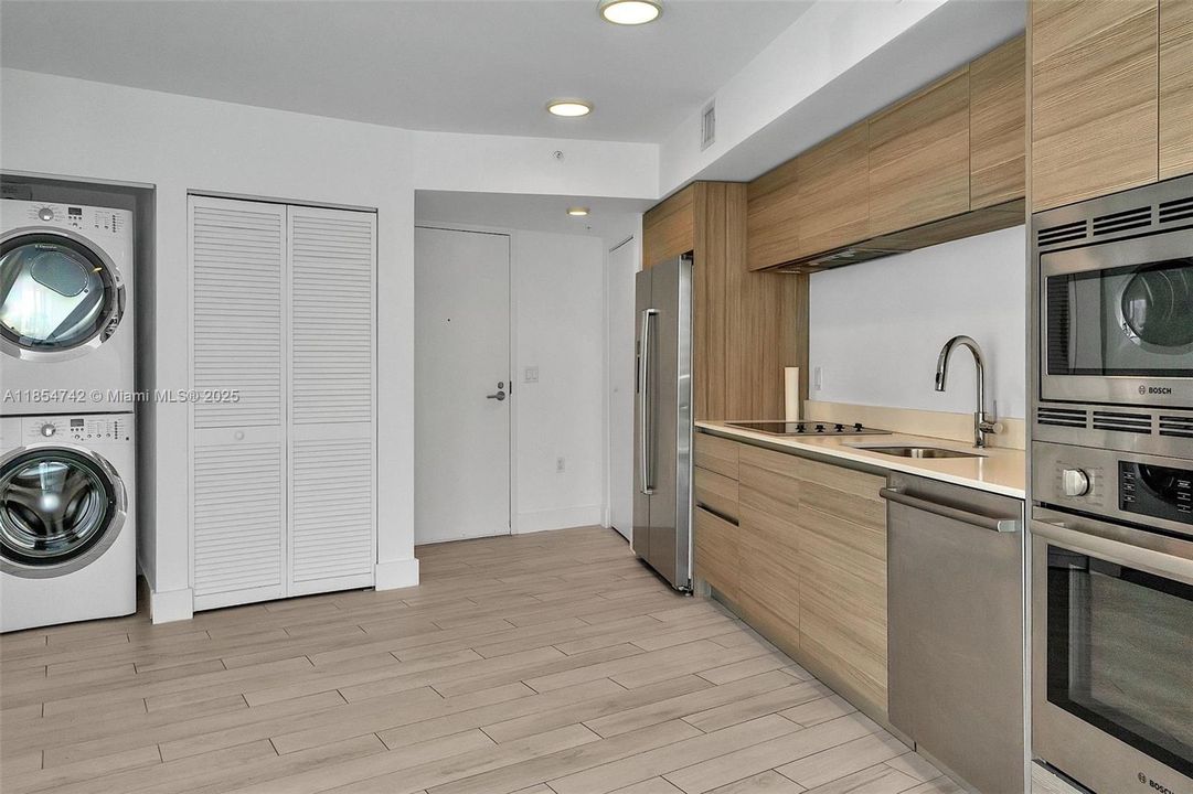 En Venta: $455,000 (1 camas, 1 baños, 614 Pies cuadrados)