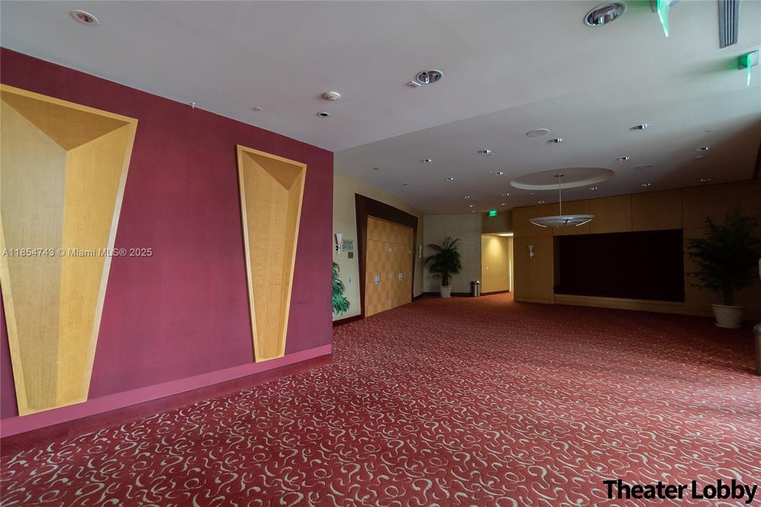 Под контрактом: $1,700 (1 спален, 1 ванн, 861 Квадратных фут)