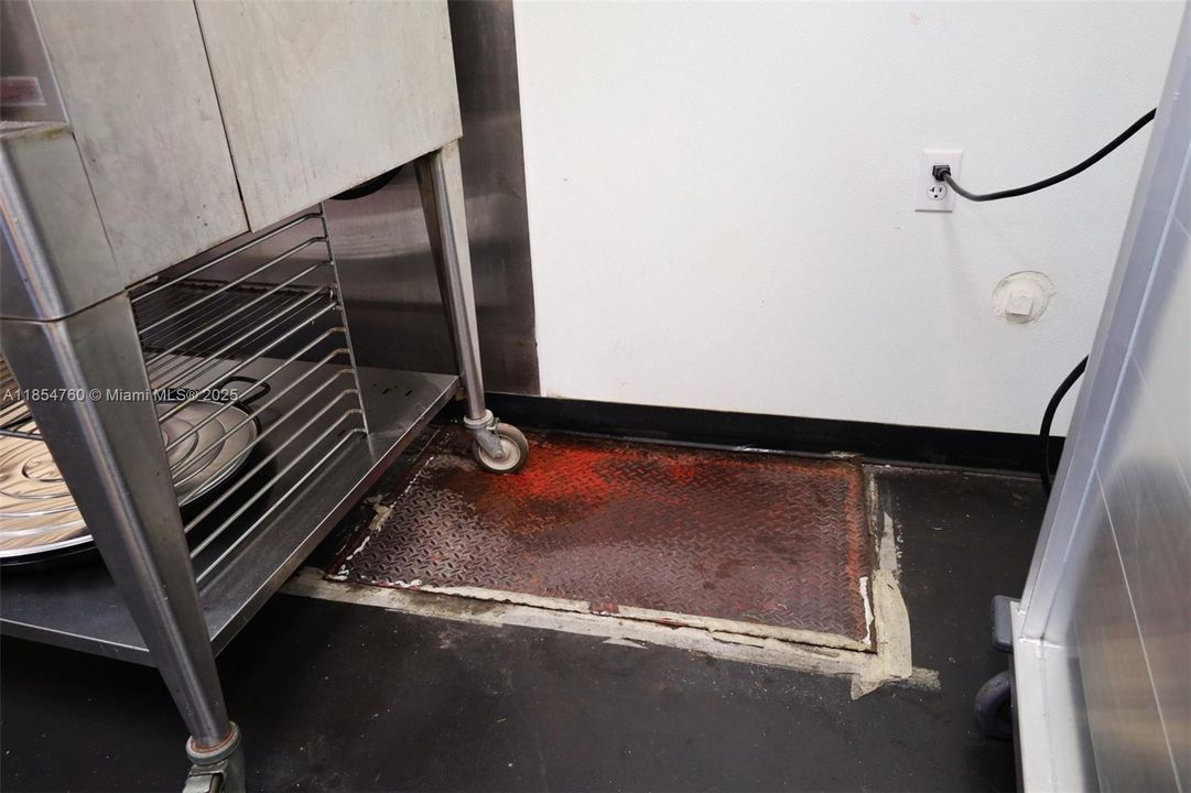 待售: $70,000 (0 贝兹, 0 浴室, 0 平方英尺)