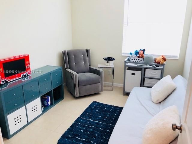 На продажу: $525,000 (3 спален, 2 ванн, 1334 Квадратных фут)