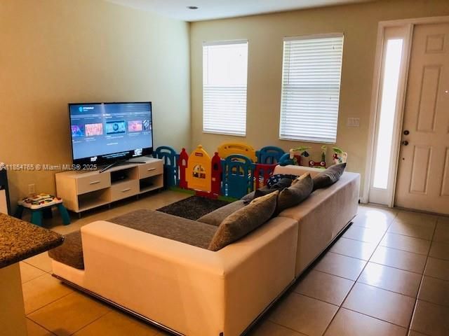 На продажу: $525,000 (3 спален, 2 ванн, 1334 Квадратных фут)