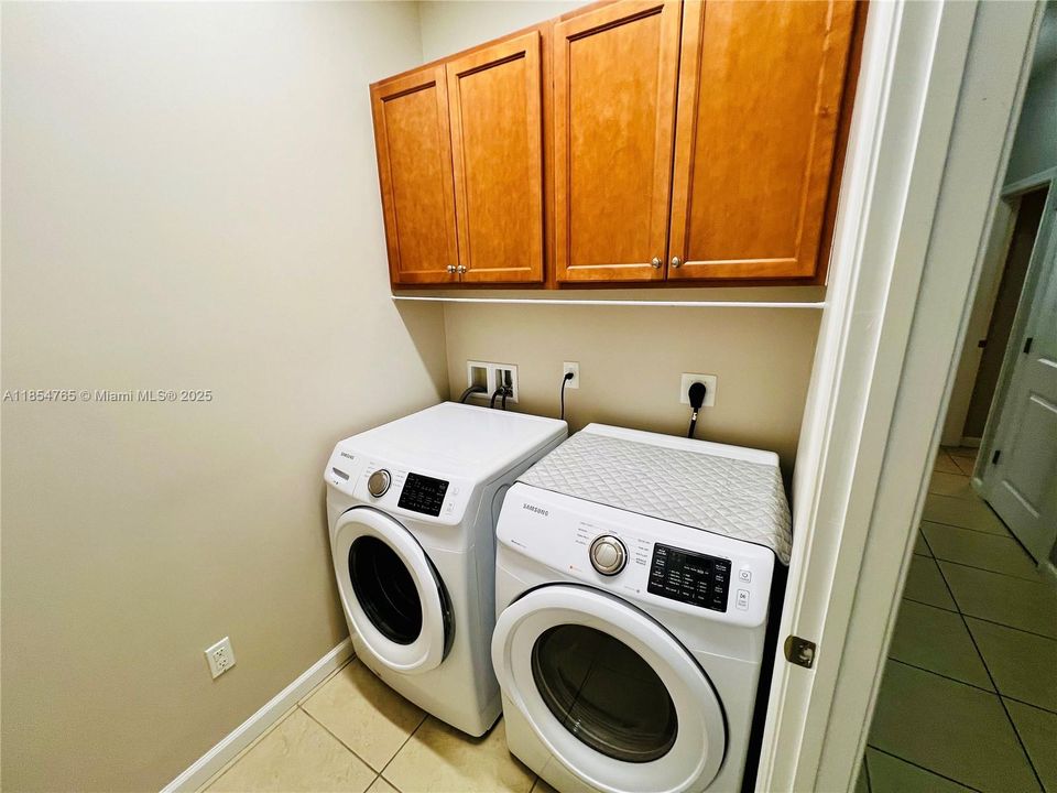 На продажу: $525,000 (3 спален, 2 ванн, 1334 Квадратных фут)