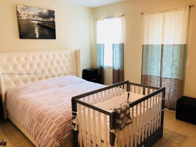 На продажу: $525,000 (3 спален, 2 ванн, 1334 Квадратных фут)