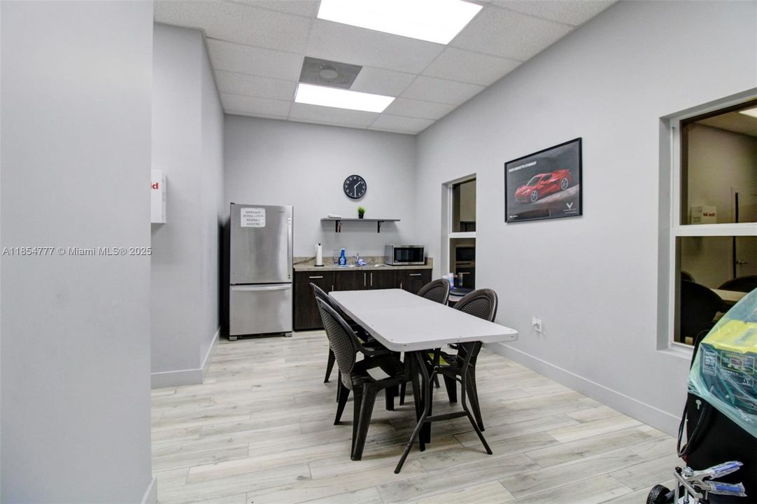 На продажу: $5,400,000 (0 спален, 0 ванн, 0 Квадратных фут)