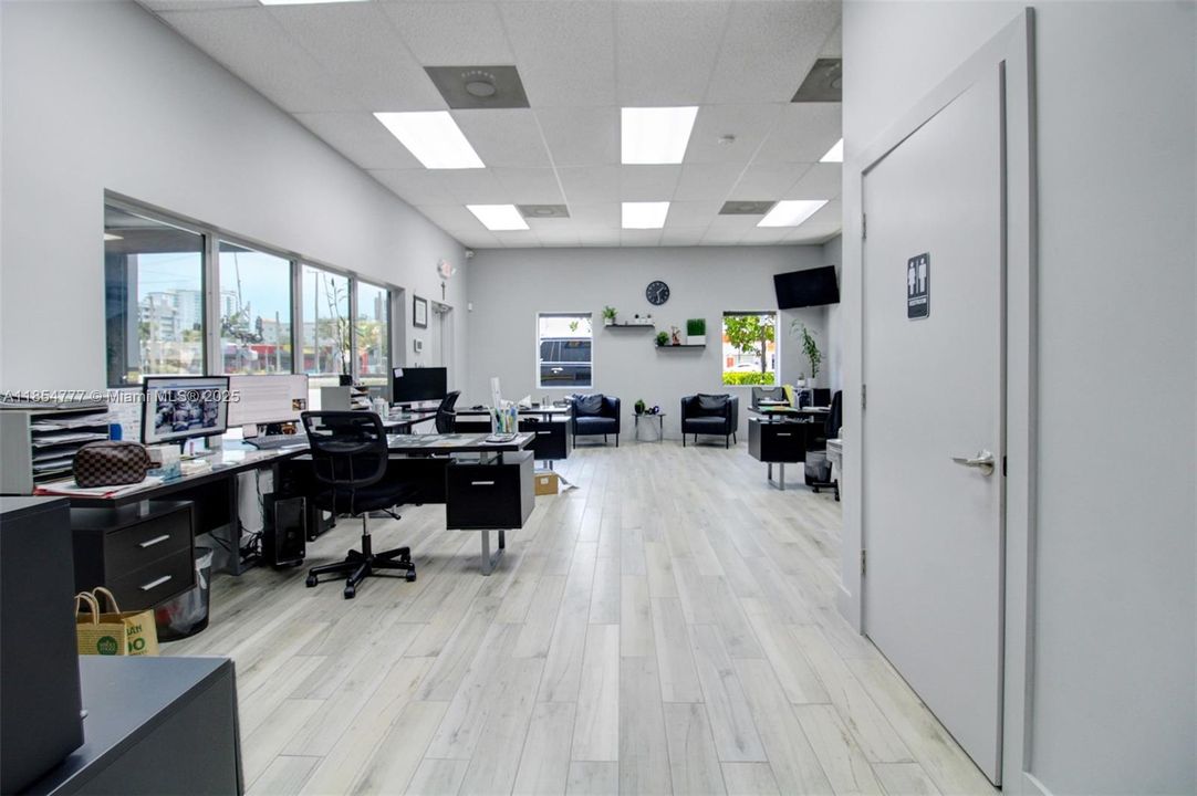 На продажу: $5,400,000 (0 спален, 0 ванн, 0 Квадратных фут)