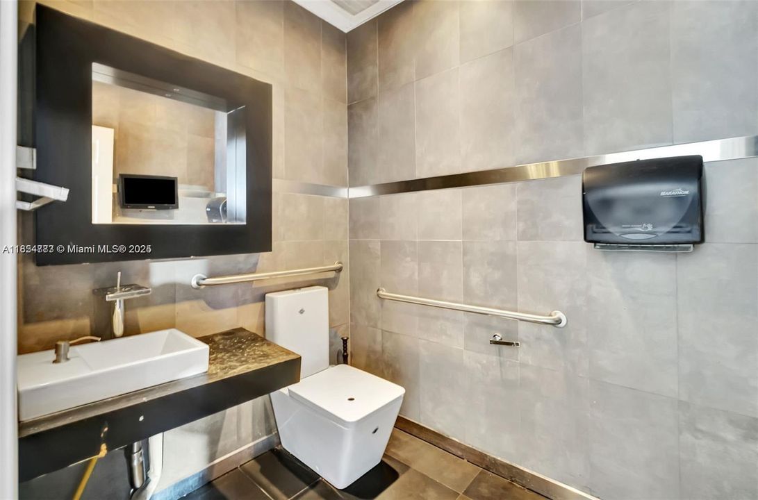 待售: $7,600,000 (0 贝兹, 0 浴室, 0 平方英尺)