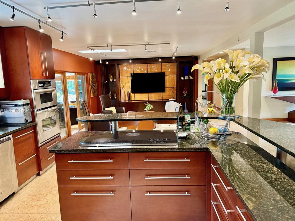 Недавно арендовано: $6,200 (3 спален, 3 ванн, 2330 Квадратных фут)