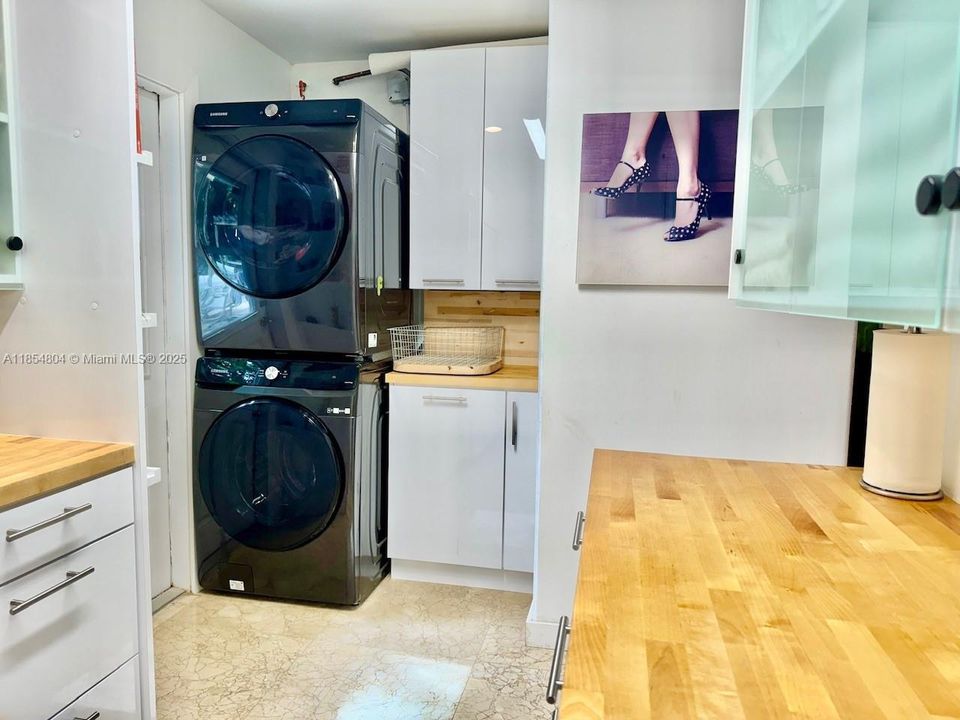 Недавно арендовано: $6,200 (3 спален, 3 ванн, 2330 Квадратных фут)