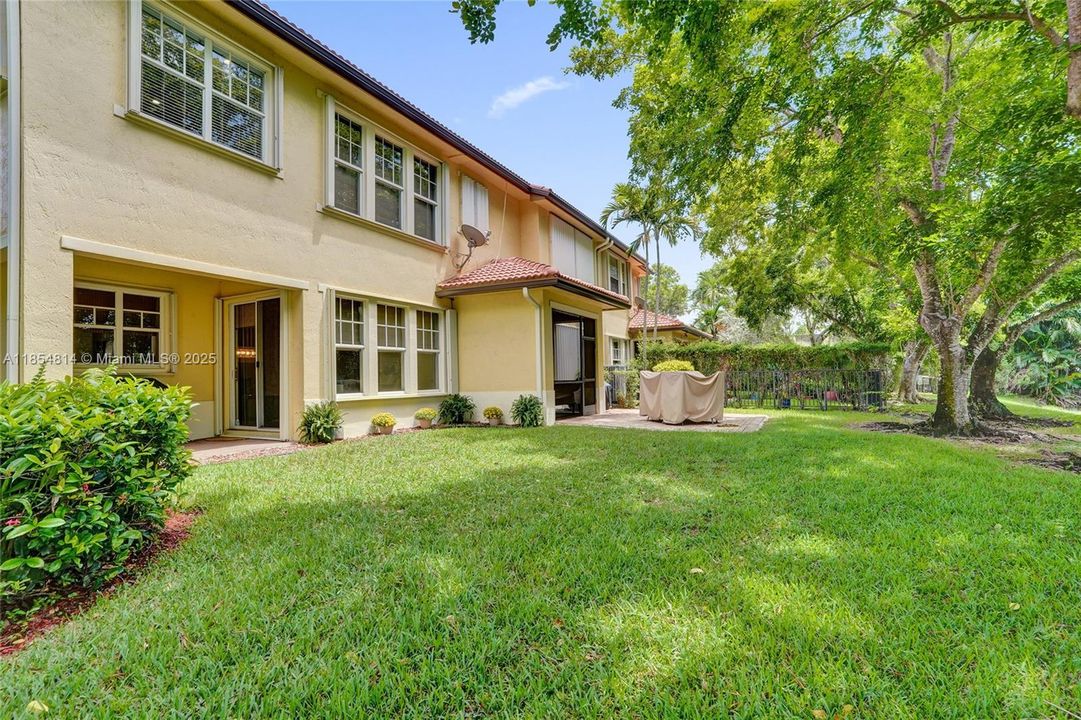 На продажу: $565,000 (3 спален, 2 ванн, 2029 Квадратных фут)