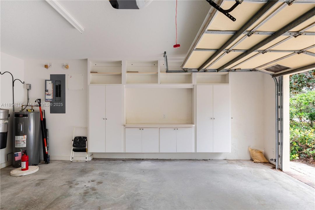 待售: $439,000 (2 贝兹, 2 浴室, 1550 平方英尺)