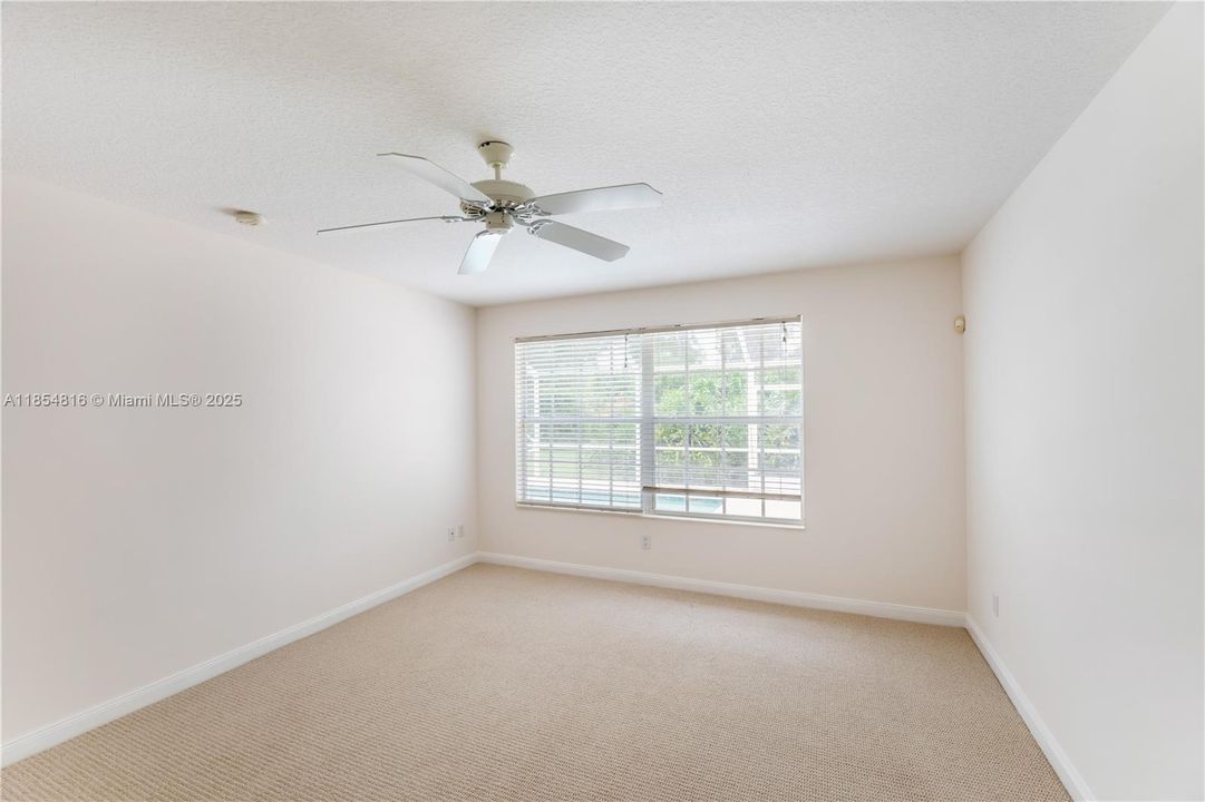 待售: $439,000 (2 贝兹, 2 浴室, 1550 平方英尺)